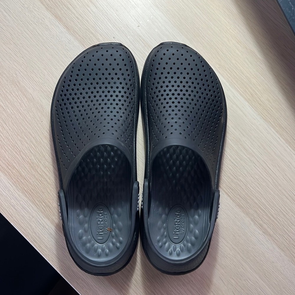 Crocs lite  Women 10